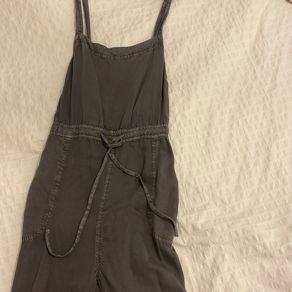 Jumpsuit - Picture 2 of 4